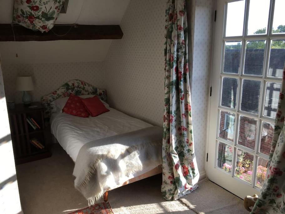 Cottage Barn Conversion On Working Farm Worcester Kültér fotó